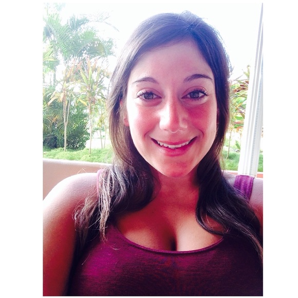 Meet your Posher, Taylor - Picture 1 of 1